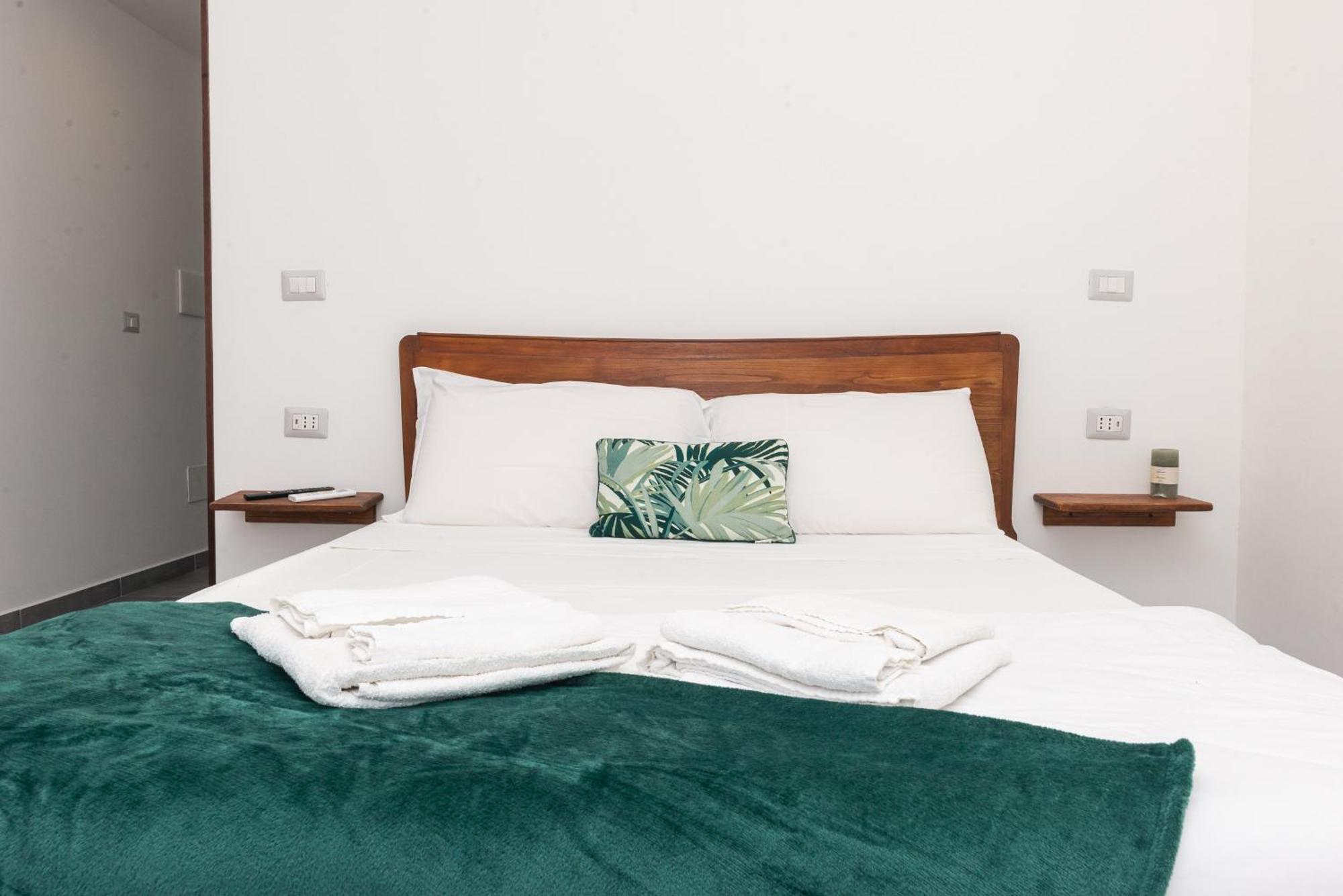 Guest House - Affittacamere Green Apartment - By Faendho Porto Torres Luaran gambar